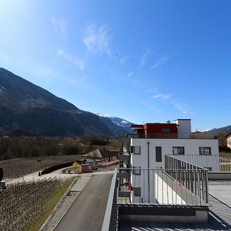 Bnb Vino Veritas Salgesch Bagian luar foto