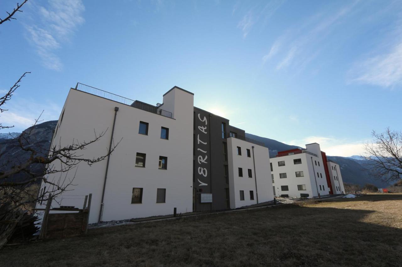 Bnb Vino Veritas Salgesch Bagian luar foto