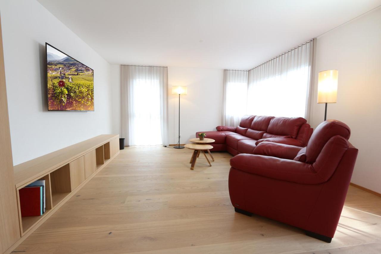 Bnb Vino Veritas Salgesch Bagian luar foto